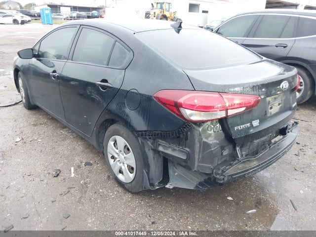 KIA FORTE LX 2017 3KPFK4A77HE151184 Image 3