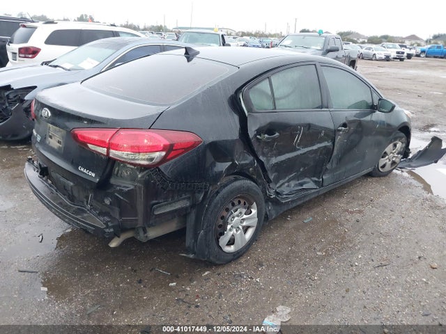 KIA FORTE LX 2017 3KPFK4A77HE151184 Image 4