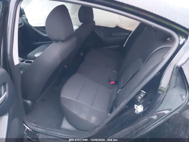 KIA FORTE LX 2017 3KPFK4A77HE151184 Image 8