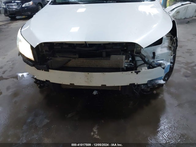 1G4GB5GR7EF174562 Buick Lacrosse Leather Group