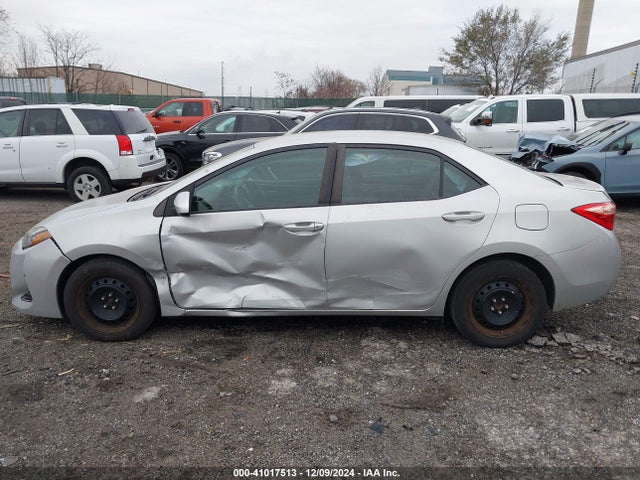 Toyota COROLLA LE 2018 2T1BURHE5JC124130 Image 15