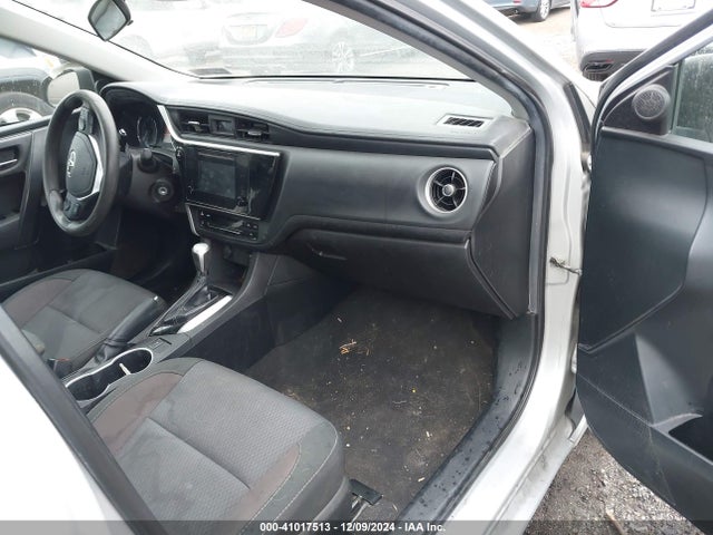 Toyota COROLLA LE 2018 2T1BURHE5JC124130 Image 5