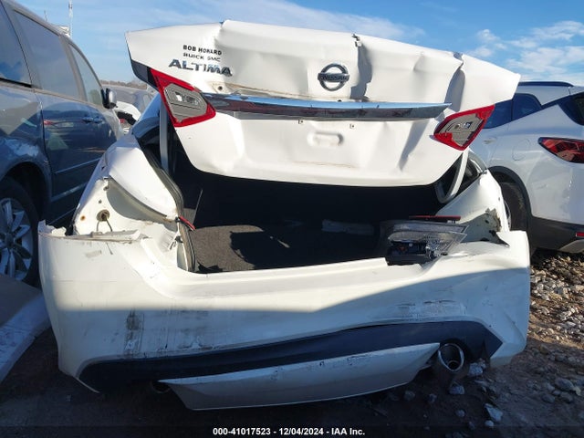 Nissan Altima 2.5 S 2018 1N4AL3AP7JC188403 Image 16