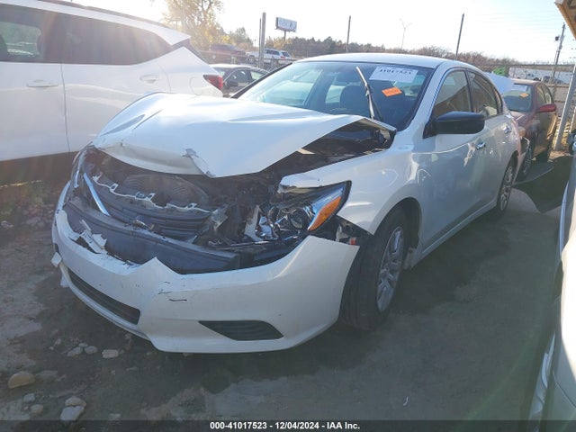 Nissan Altima 2.5 S 2018 1N4AL3AP7JC188403 Image 2