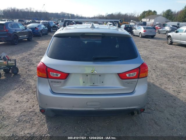 JA4AP3AUXHZ048108 Mitsubishi Outlander Sport 2.0 Es