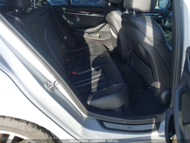WBAJA9C5XJB251317 BMW 530e Iperformance