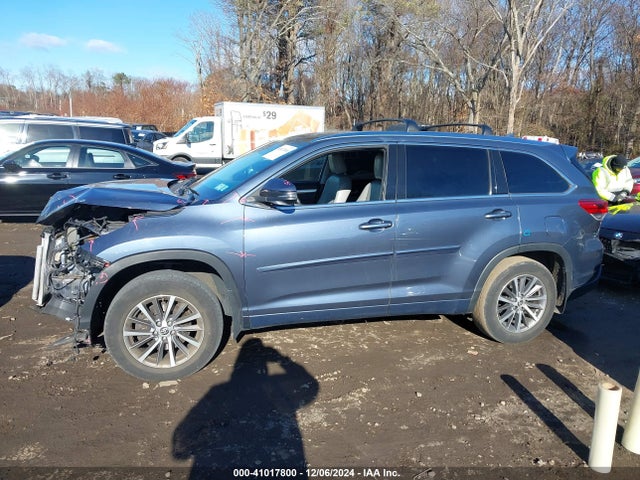 Toyota Highlander Xle 2018 5TDJZRFHXJS912158 Image 14