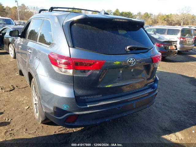 Toyota Highlander Xle 2018 5TDJZRFHXJS912158 Image 16
