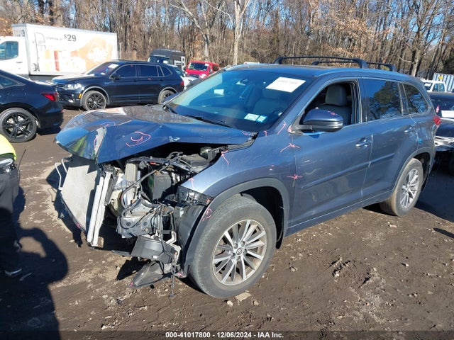 Toyota Highlander Xle 2018 5TDJZRFHXJS912158 Image 2