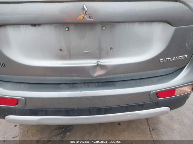 JA4AD3A37FZ012289 Mitsubishi Outlander Se