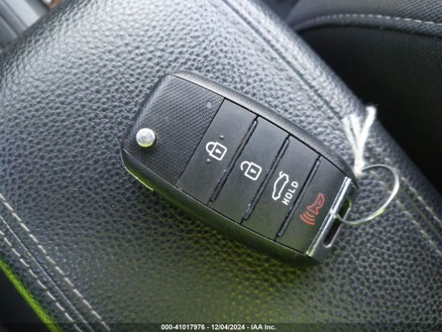 3KPA24AD7ME366610 KIA RIO S