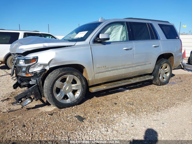 Chevrolet Tahoe Lt 2017 1GNSCBKC2HR393548 Image 2