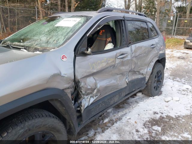 1C4PJMBS1GW353095 Jeep Cherokee Trailhawk