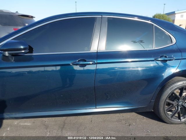 JTNB11HKXJ3035528 Toyota CAMRY LE