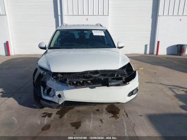 WVGAV7AX4GW027733 Volkswagen TIGUAN SE