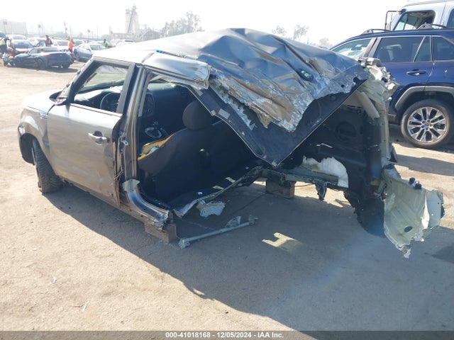 KIA Soul 2016 KNDJN2A25G7392024 Image 3