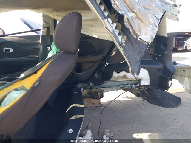 KIA Soul 2016 KNDJN2A25G7392024 Image 8