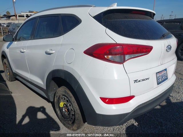 Hyundai TUCSON SEL 2018 KM8J33A44JU817055 Image 3