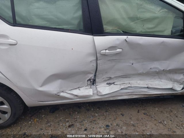 JTDKDTB34F1104483 Toyota Prius C Two