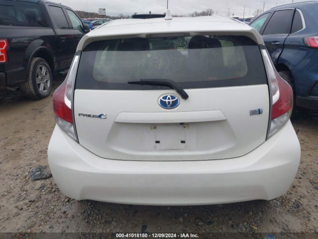 JTDKDTB34F1104483 Toyota Prius C Two
