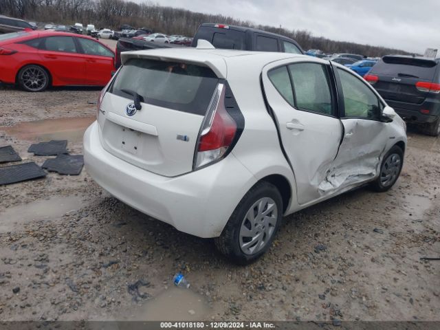 JTDKDTB34F1104483 Toyota Prius C Two
