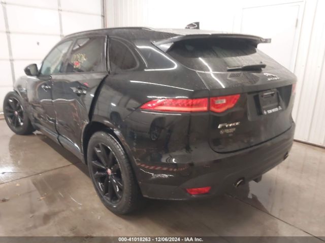 2018 JAGUAR F-PACE SADCK2FX1JA251374 Photo 2