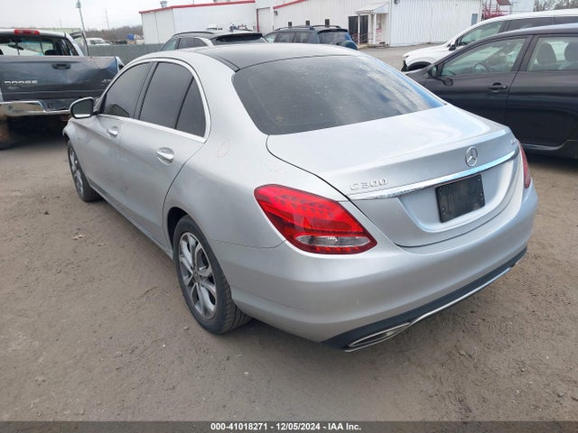 WDDWF4KB0JR325376 Mercedes-Benz C 300 4matic