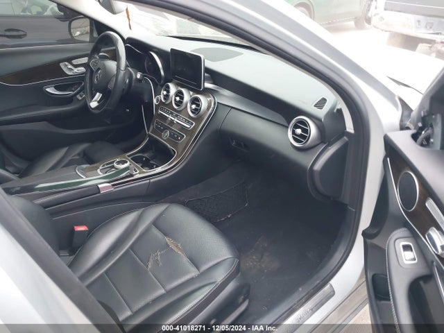 WDDWF4KB0JR325376 Mercedes-Benz C 300 4matic