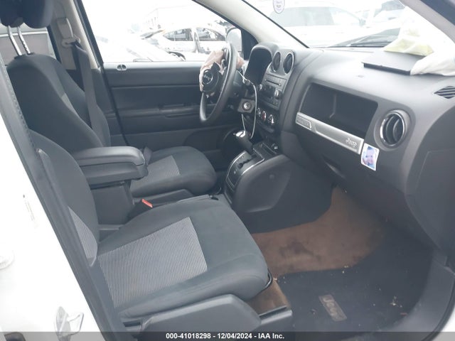 1C4NJCBA9ED539307 Jeep Compass Sport