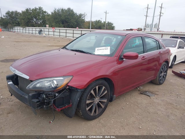 1C3CCBBG5EN118425 Chrysler 200 Touring