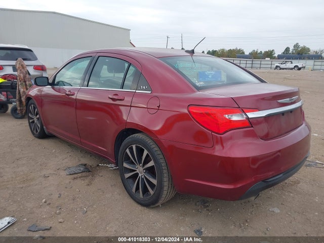 1C3CCBBG5EN118425 Chrysler 200 Touring