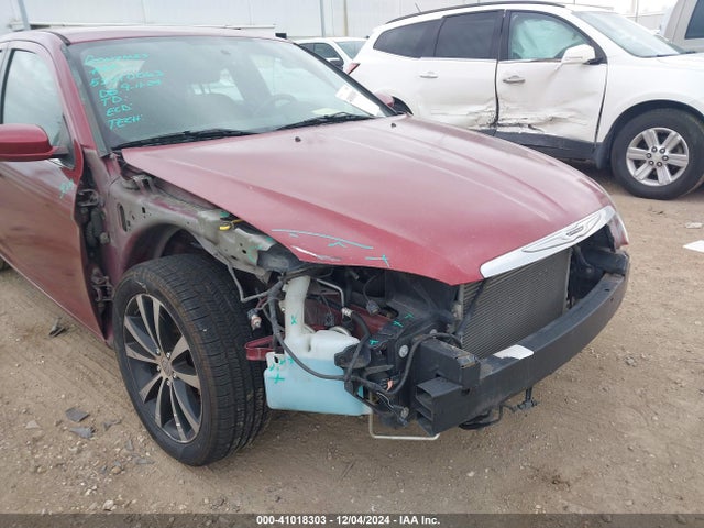 1C3CCBBG5EN118425 Chrysler 200 Touring