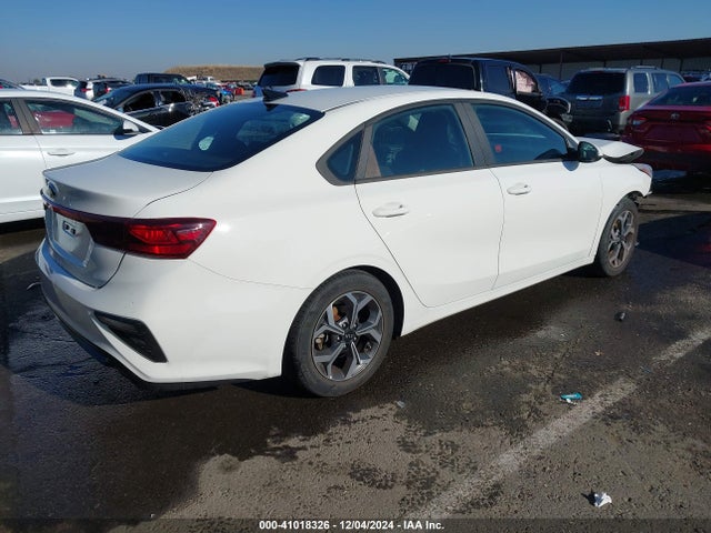 3KPF24AD5LE204009 KIA Forte Lxs