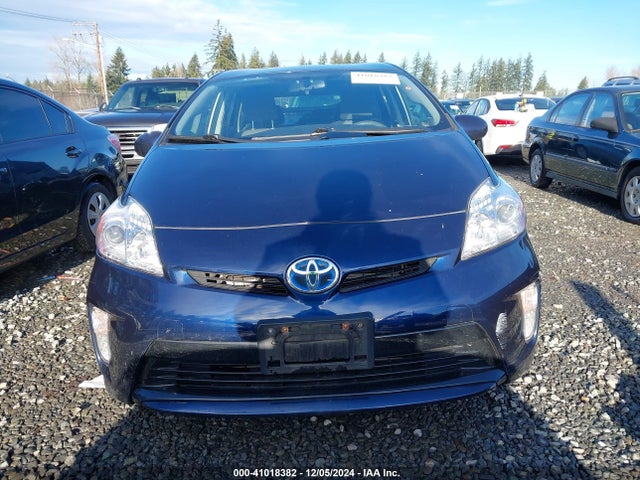 Toyota Prius Two 2015 JTDKN3DU2F1903021 Image 13