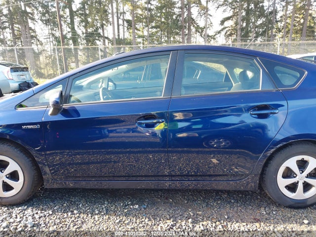 Toyota Prius Two 2015 JTDKN3DU2F1903021 Image 15