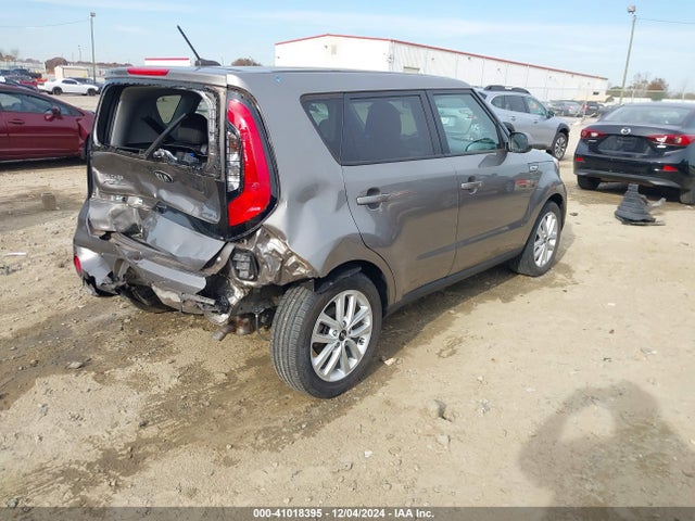 KIA SOUL + 2018 KNDJP3A58J7539650 Image 4