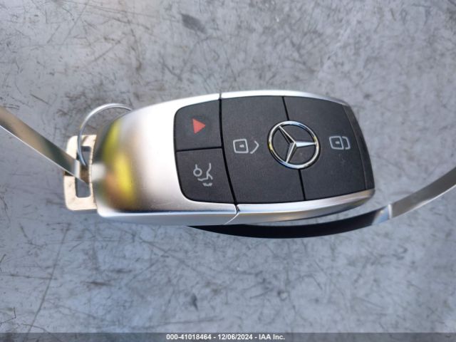 W1N4N4GB2PJ432104 Mercedes-Benz GLA 250