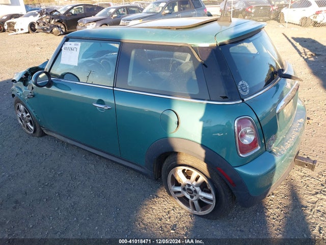 2012 MINI COOPER WMWSU3C52CT185562 Photo 2