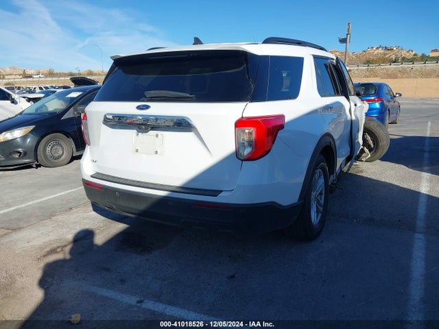 Ford EXPLORER XLT 2021 1FMSK7DH7MGC47875 Image 4