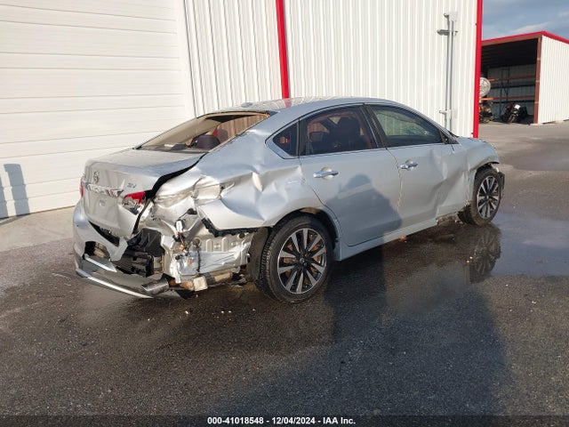 1N4AL3AP5JC264698 Nissan Altima 2.5 Sv