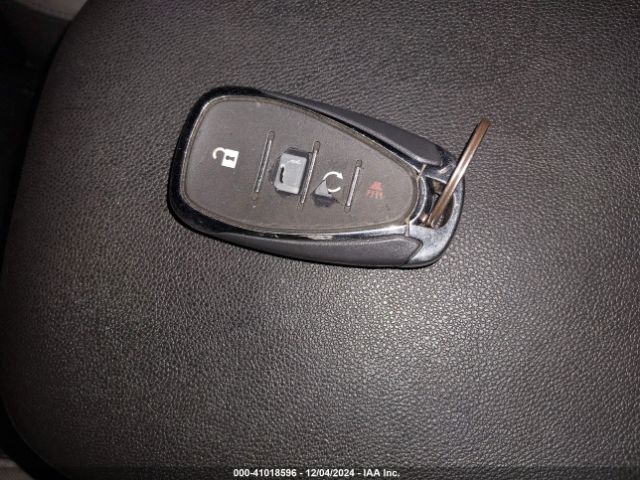 2GNAXHEV2J6299218 Chevrolet EQUINOX LS