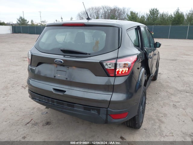 Ford ESCAPE S 2018 1FMCU0F70JUB04211 Image 4