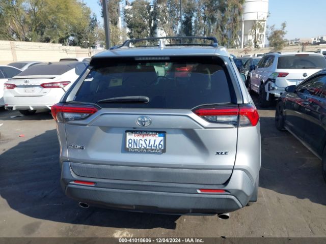 2T3C1RFV7LW063386 Toyota Rav4 Xle Premium