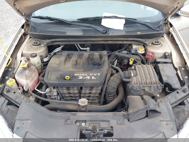 1C3CCBBB3EN158605 Chrysler 200 Touring