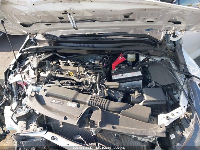 JTND4MBE3M3115827 Toyota COROLLA SE
