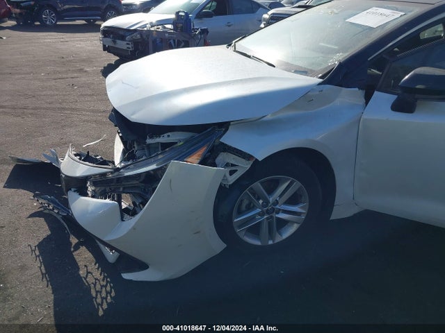 JTND4MBE3M3115827 Toyota COROLLA SE