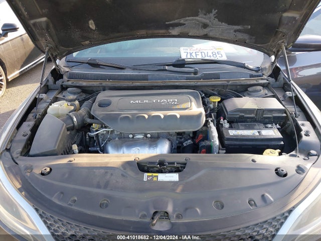 1C3CCCAB7FN647999 Chrysler 200 Limited