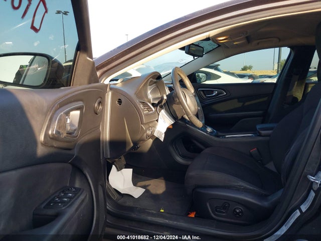 1C3CCCAB7FN647999 Chrysler 200 Limited