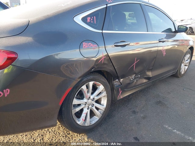 1C3CCCAB7FN647999 Chrysler 200 Limited