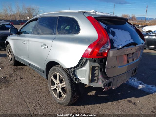 2012 VOLVO XC60 YV4902DZ0C2337785 Photo 2